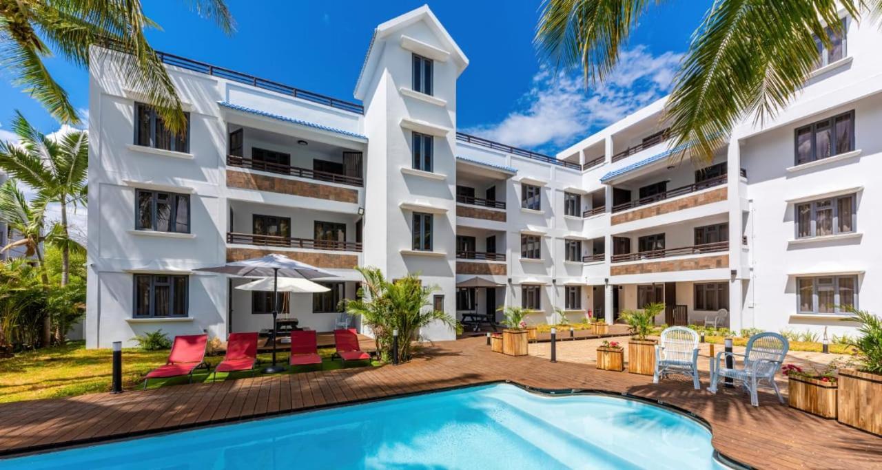 Luxury Modern Apartment - Excellent Location 50M From The Beach, Restaurants, Bars, Shops Flic en Flac Exterior photo